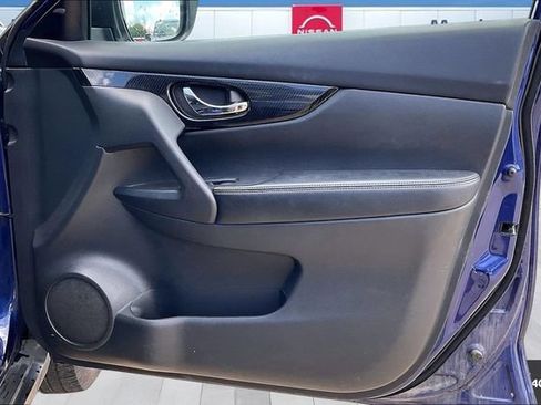 Used 2020 Nissan Rogue SL FWD image 27