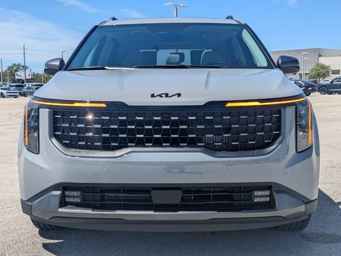 New 2026 Kia Carnival SX FWD image 3