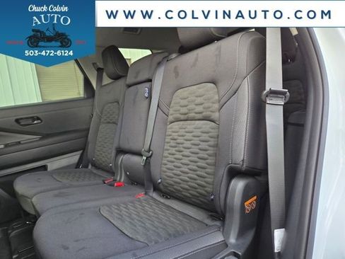 New 2025 Nissan Pathfinder SV image 23