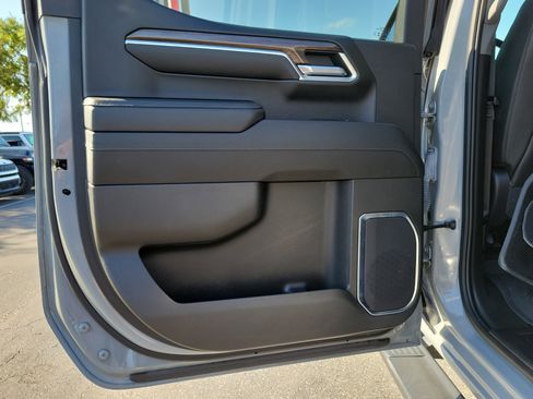 Used 2024 Chevrolet Silverado 1500 LT Trail Boss w/ Convenience Package II image 12