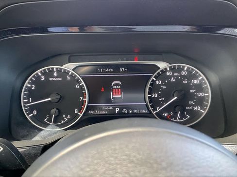 Used 2025 Nissan Pathfinder SV FWD image 24
