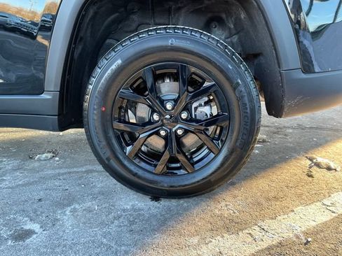 New 2026 Jeep Grand Cherokee Altitude AWD/4WD image 35