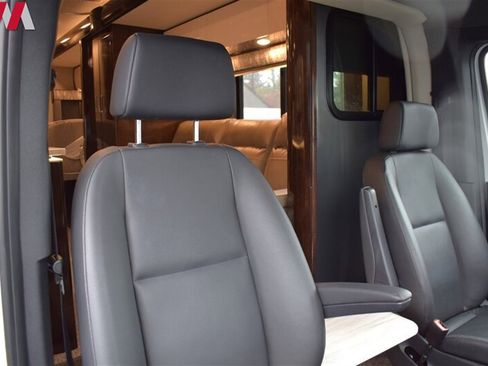 Used 2019 Mercedes-Benz Sprinter 170 image 29
