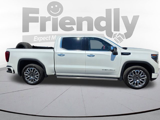 Used 2023 GMC Sierra 1500 Denali Ultimate AWD/4WD image 4