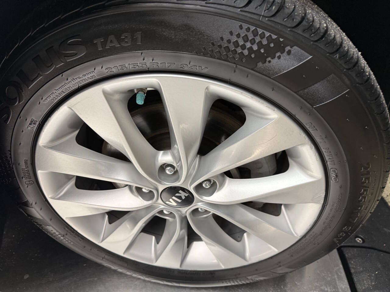Used 2017 Kia Optima EX w/ Premium Package FWD image 26
