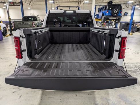 Used 2025 RAM 1500 Tungsten AWD/4WD image 12