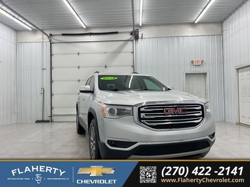 Used 2018 GMC Acadia SLE image 1