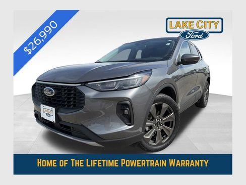 Used 2025 Ford Escape Platinum AWD/4WD image 1