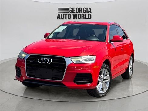 Used 2017 Audi Q3 2.0T Premium Plus w/ Premium Plus Package AWD/4WD image 6