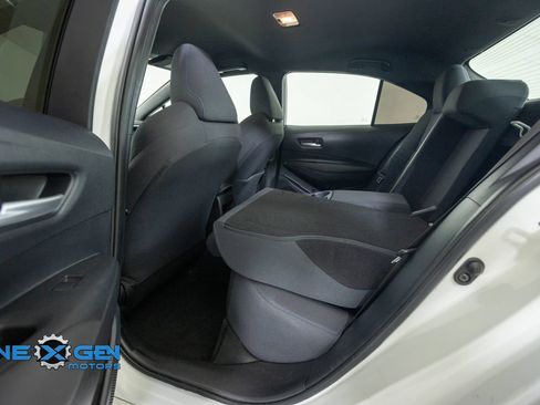 Used 2021 Toyota Corolla SE w/ Carpet Mat Package (TMS) FWD image 29