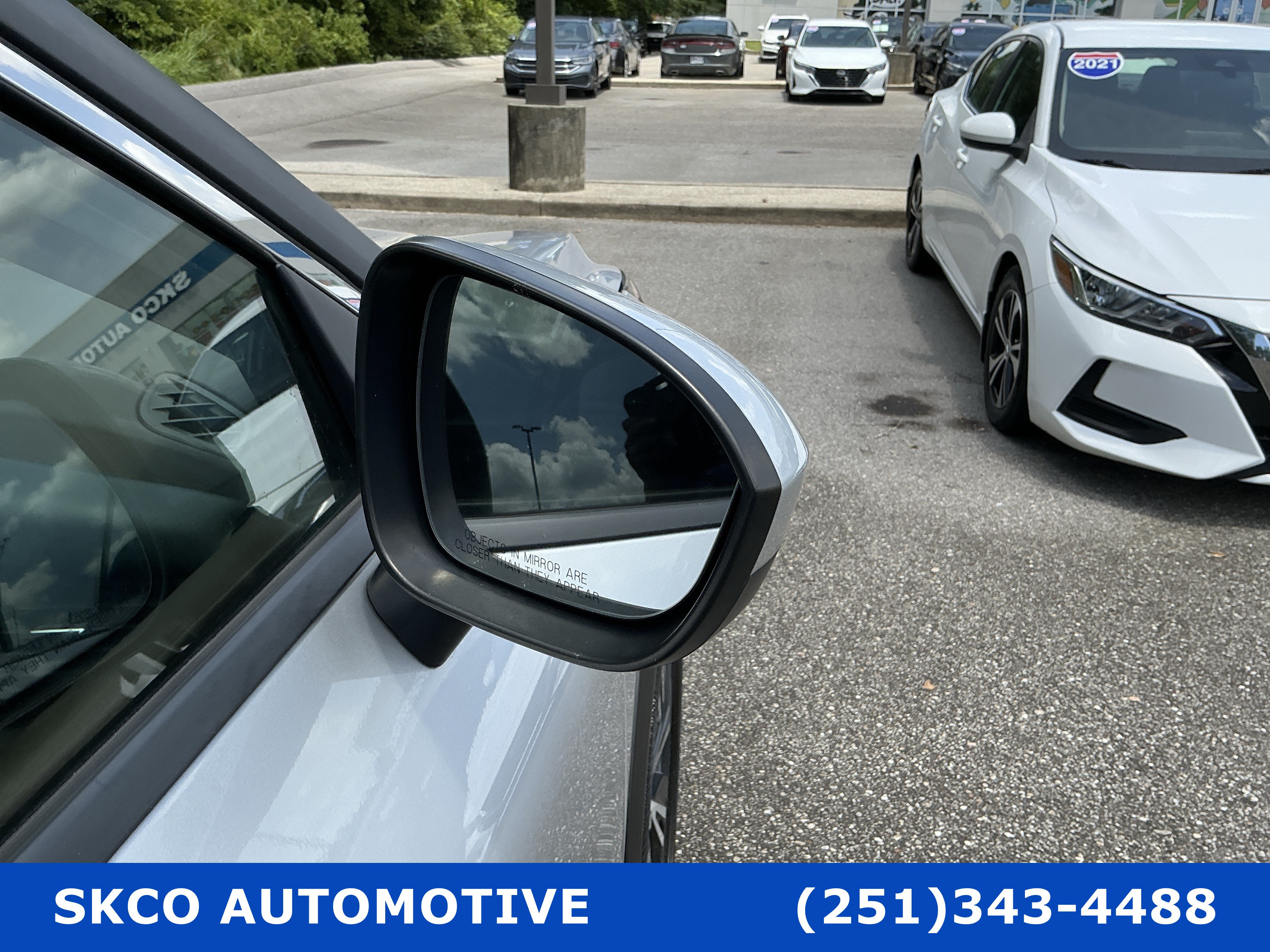 Used 2023 Nissan Rogue SV AWD/4WD image 10