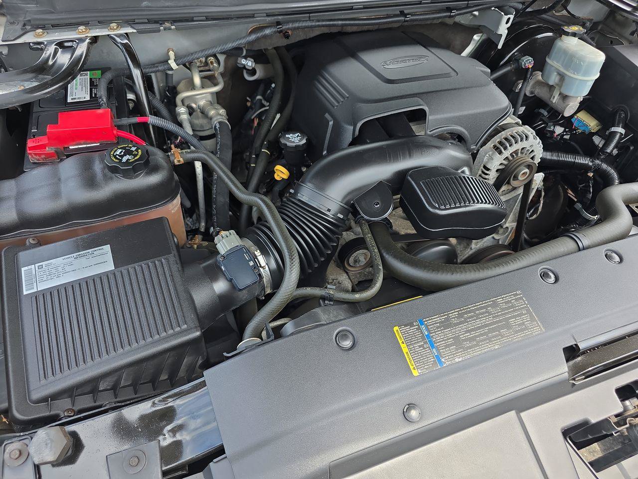 Used 2010 Chevrolet Avalanche LTZ AWD/4WD image 13