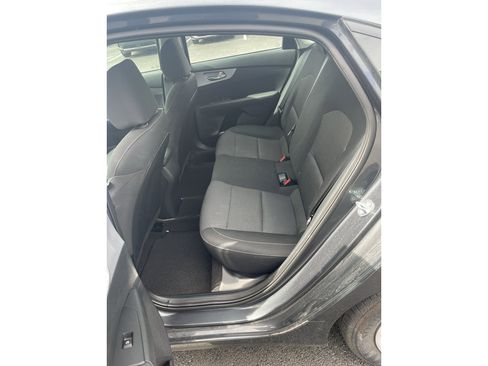 Used 2024 Kia Forte LX image 11