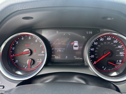 Used 2020 Toyota Camry XSE FWD image 37