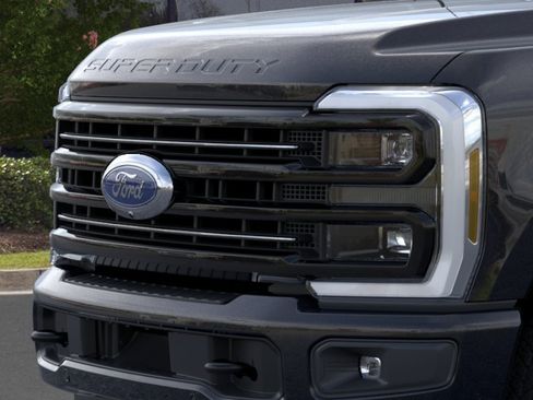 New 2026 Ford F250 Platinum w/ FX4 Off-Road Package AWD/4WD image 17