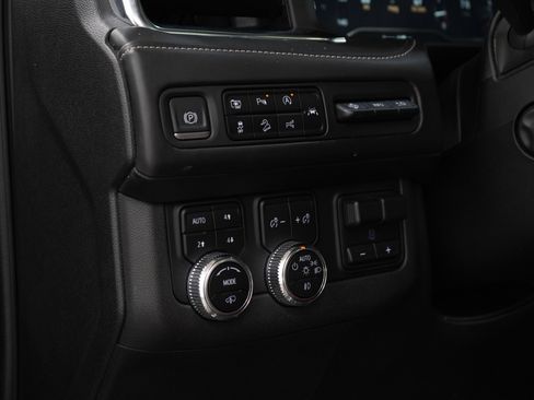 Used 2023 GMC Yukon XL Denali Ultimate w/ LPO, Floor Liner Package AWD/4WD image 26