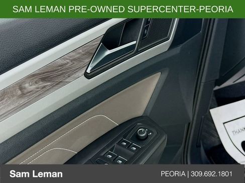 Used 2023 Volkswagen Atlas Cross Sport SE image 17