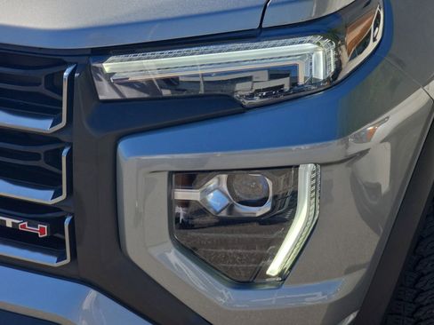 Used 2024 GMC Canyon AT4 w/ AT4 Premium Package AWD/4WD image 28