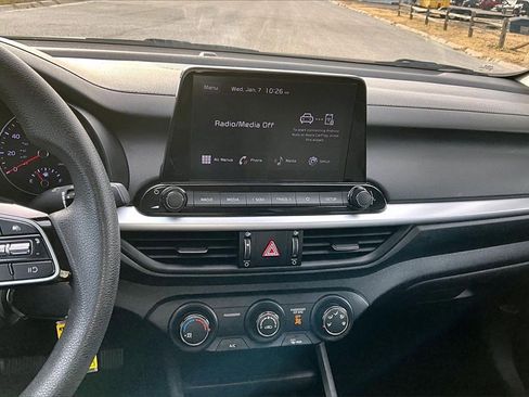 Used 2024 Kia Forte LX image 6