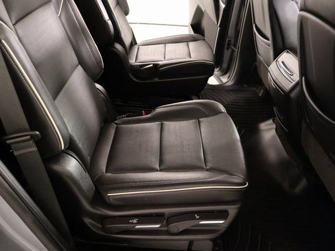 Used 2023 Cadillac Escalade Sport AWD/4WD image 15