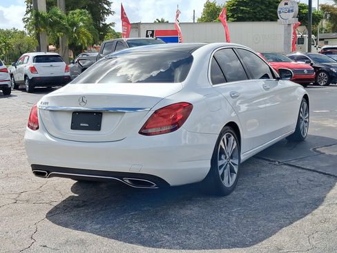 Used 2018 Mercedes-Benz C 300 Sedan image 5