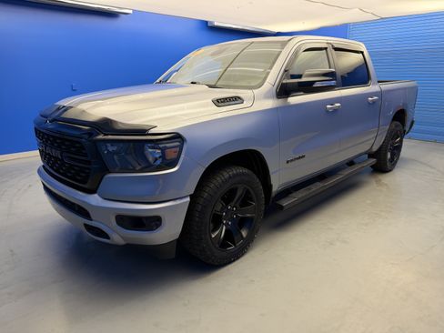 Used 2022 RAM 1500 4x4 Crew Cab image 4