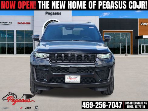 New 2026 Jeep Grand Cherokee Altitude RWD image 6
