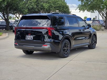 New 2026 Kia Carnival SX