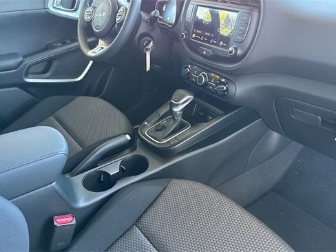 New 2025 Kia Soul LX image 18