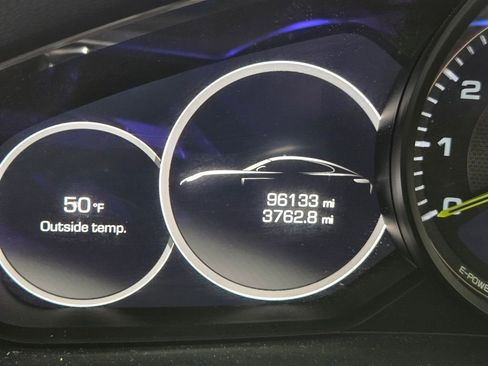 Used 2018 Porsche Panamera 4 image 19