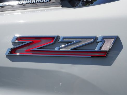 Used 2021 Chevrolet Silverado 2500 LTZ image 12