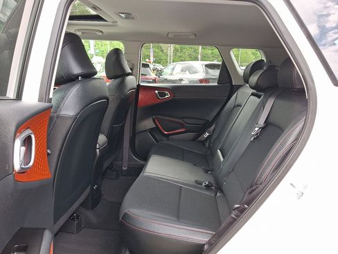 Used 2023 Kia Soul GT-Line w/ GT-Line Technology Package FWD image 10