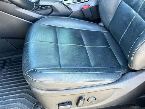 Used 2022 Kia Telluride EX image 19