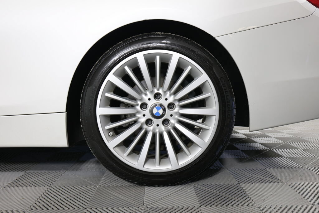 Used 2014 BMW 428i Convertible RWD image 9