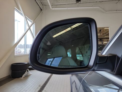 New 2026 BMW X5 xDrive50e image 13