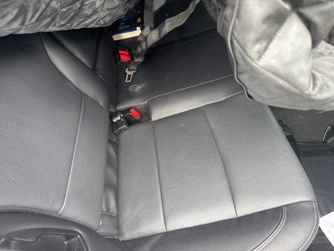 Used 2018 Subaru Outback 2.5i Limited AWD/4WD image 12