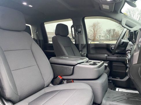 Used 2023 Chevrolet Silverado 2500 Custom w/ Gooseneck/5TH Wheel Package image 18