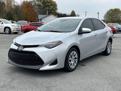 Used 2017 Toyota Corolla LE image 7