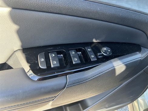 Used 2024 Kia Sportage X-Line w/ X-Line Premium Package image 15