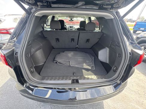 Used 2024 Chevrolet Equinox LT FWD image 10