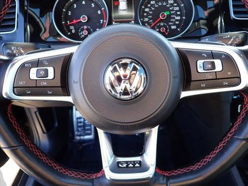 Used 2018 Volkswagen GTI Autobahn image 15