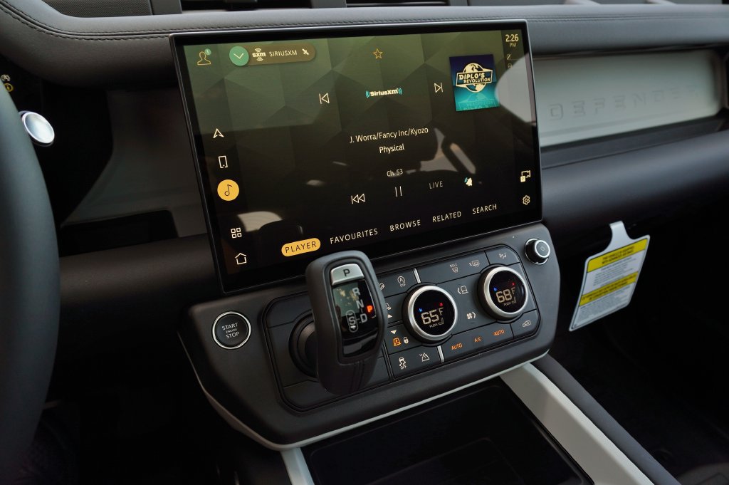 New 2026 Land Rover Defender 110 S AWD/4WD image 18