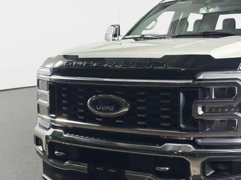 Used 2024 Ford F450 Lariat w/ Lariat Ultimate Package AWD/4WD image 10