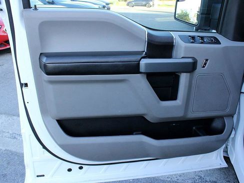 Used 2018 Ford F150 XLT w/ Equipment Group 301A Mid image 8