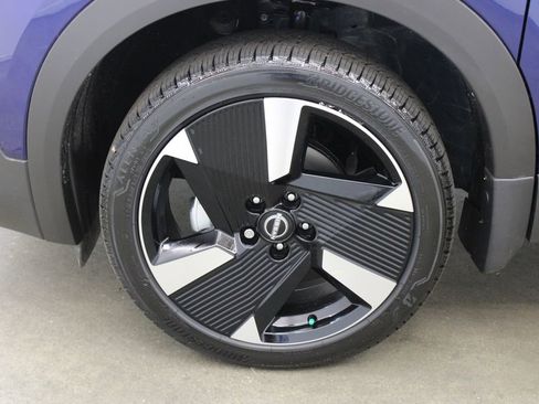New 2026 Nissan Kicks SR w/ SR Premium Package FWD image 27