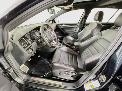 Used 2017 Volkswagen GTI SE FWD image 20