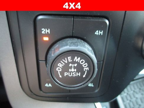 Used 2023 Ford F150 Lariat w/ Equipment Group 502A High AWD/4WD image 31
