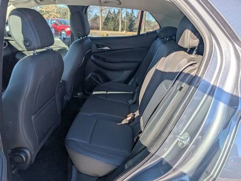 Used 2022 Buick Encore GX Preferred w/ Sport Touring Package image 9