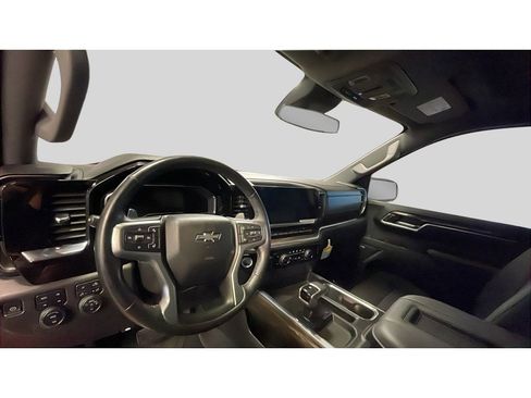 Certified 2022 Chevrolet Silverado 1500 RST image 8