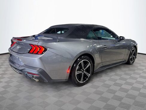 Used 2025 Ford Mustang Premium image 6